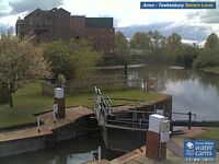 Camera at Avon Lock Severn Level