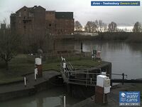 Camera at Avon Lock Severn Level