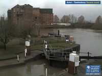 Camera at Avon Lock Severn Level