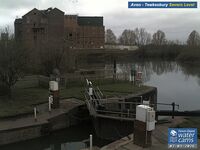Camera at Avon Lock Severn Level