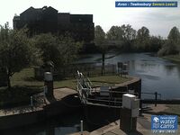 Camera at Avon Lock Severn Level