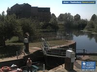 Camera at Avon Lock Severn Level