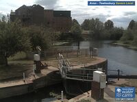 Camera at Avon Lock Severn Level