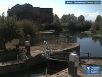 Camera at Avon Lock Severn Level
