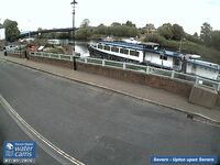 Camera at Upton upon Severn - Waterside