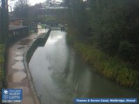 Camera at Stroud, Wallbridge Lower Lock